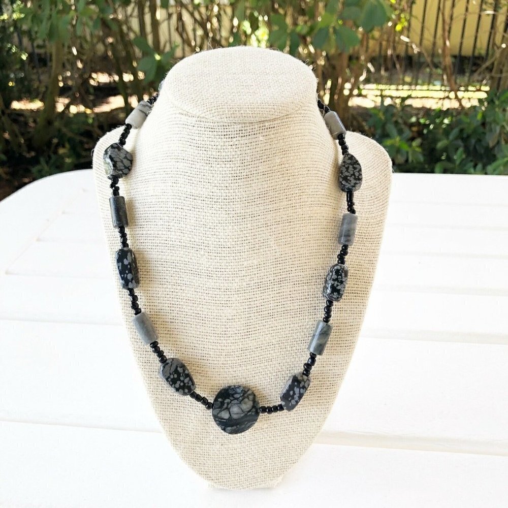 NWT Jasper, Snowflake Obsidian, Glass Beads Beaded Necklace Black Gray